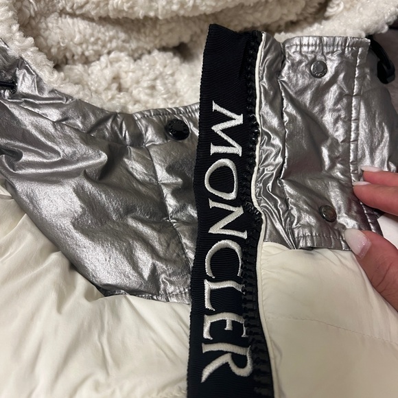 Authentic MONCLER White Puffer Jacket with Metallic Hood Details - Picture 10 of 15